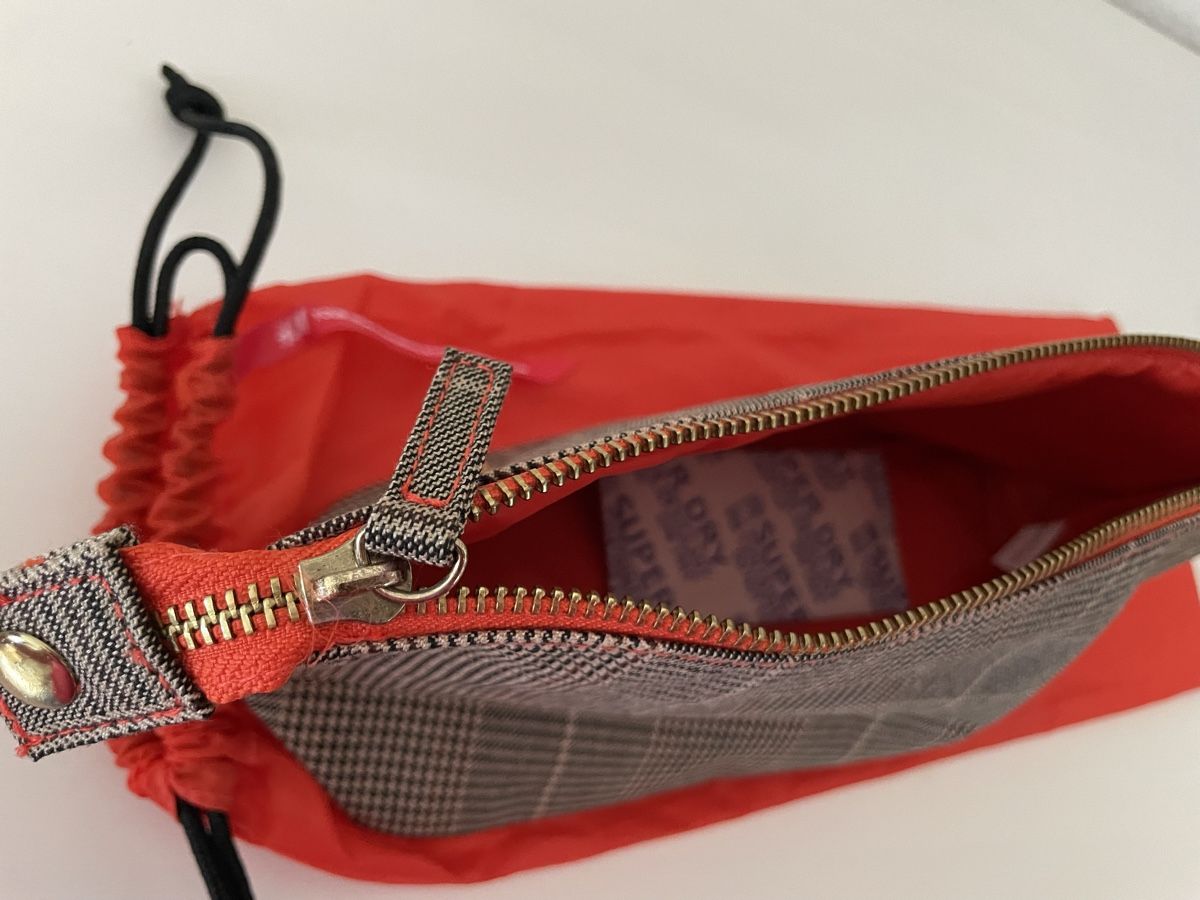 H&M Autres pour bricolage & couture: Trousse de toilette H&M Neuve – Neuf (Voir description) à Versoix par Pti-pois 3