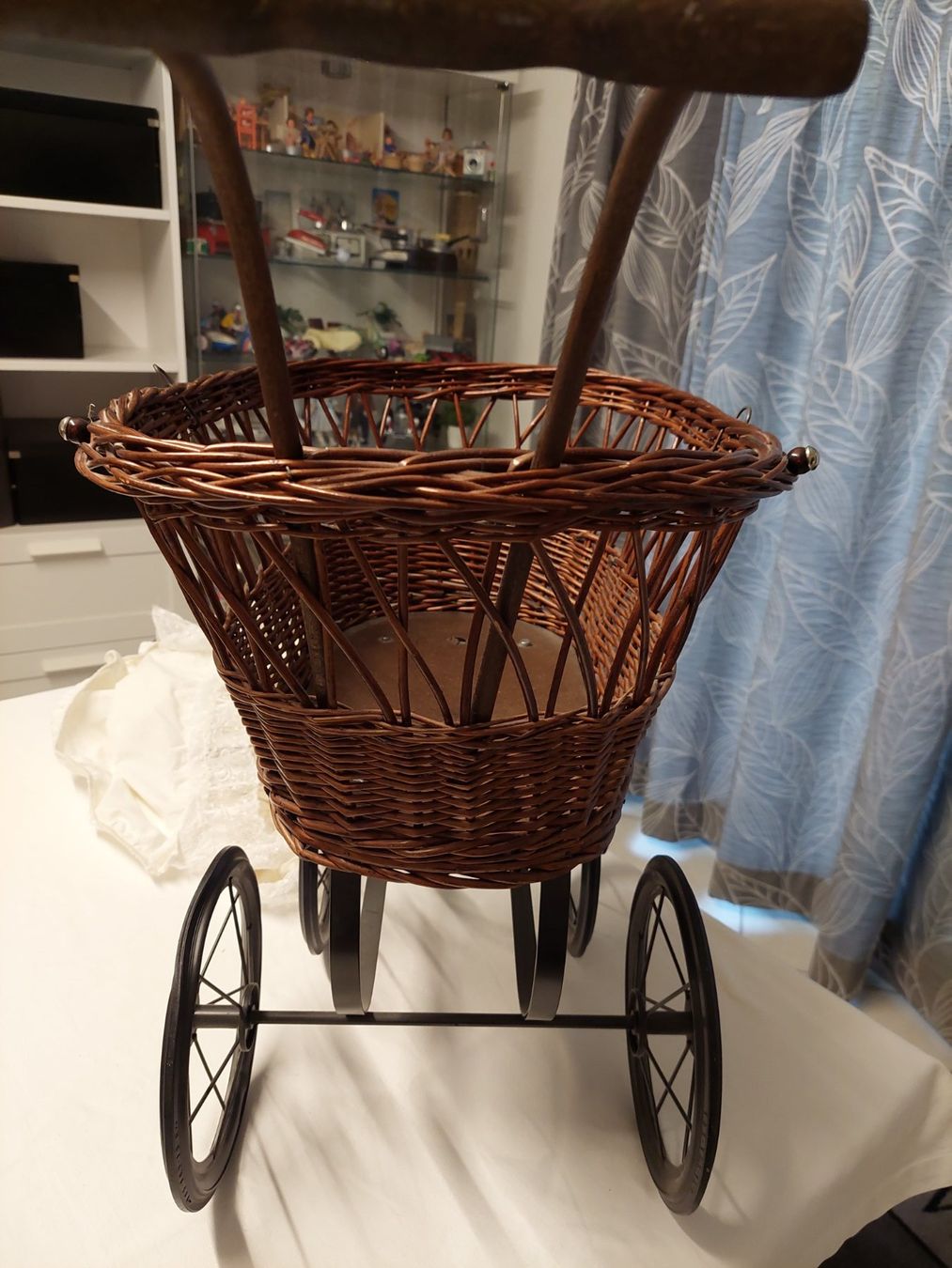 Puppenwagen: Puppenstubenwagen – Gebraucht aus Muri AG von  2