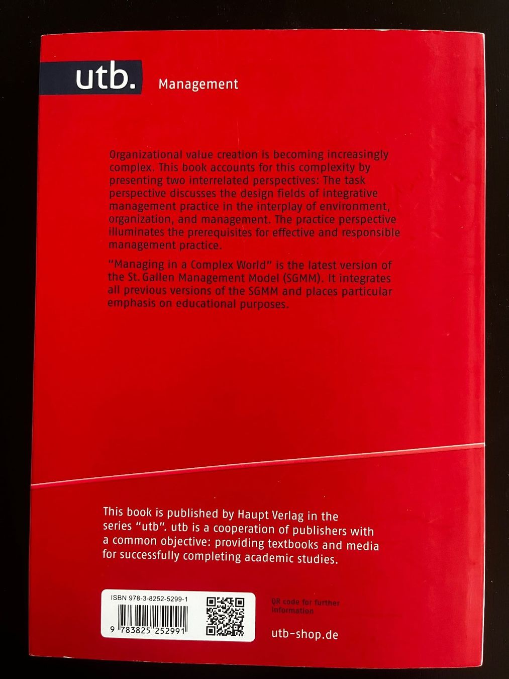 Bücher: Managing in a Complex World - The St.Gallen Management Model – Gebraucht aus Selzach von diana_127 1