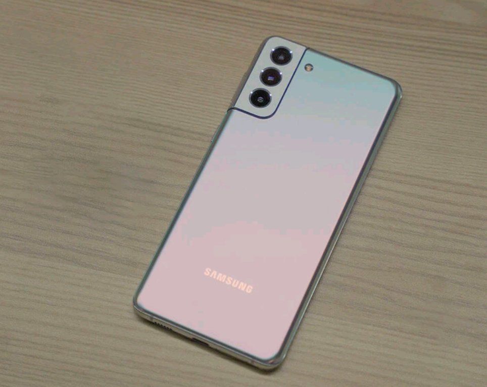 Samsung Telefoni cellulari / Smartphones: Samsung S21 Plus 5G (256GB) – Usato da Luzern venduto da Waince786