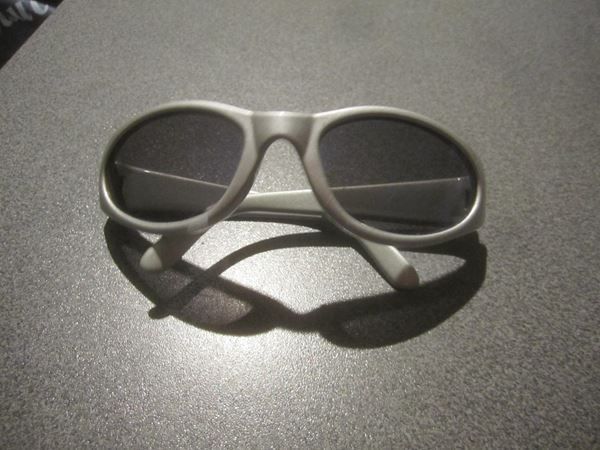 Brillen & Gläser: Kindersonnenbrille grau – Gebraucht aus Zürich von abraxas1291