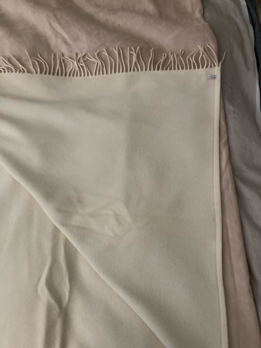 Coperte: Decke doppelseitig mit Wildleder – Usato da Widen venduto da nigella90 1