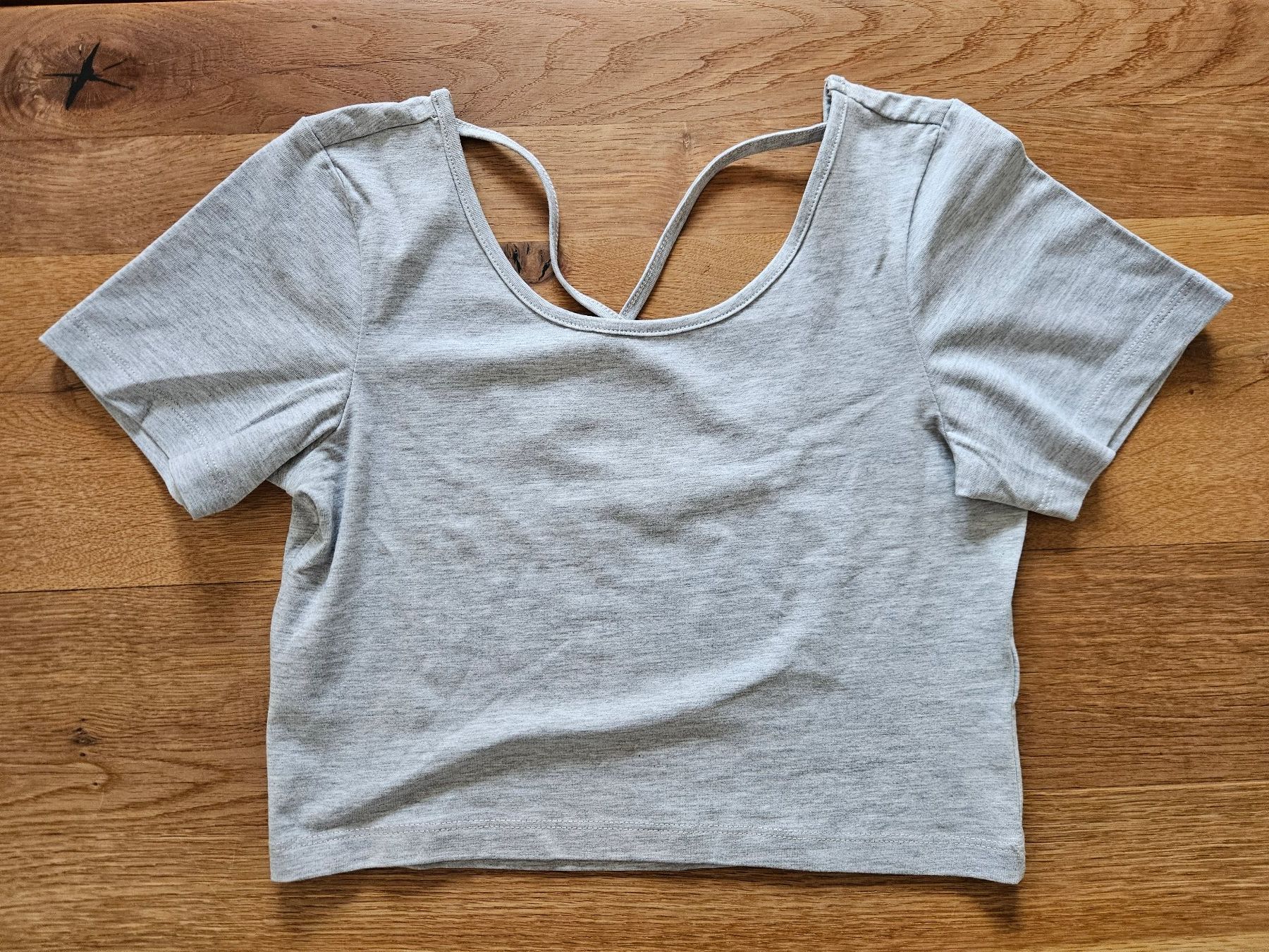 T-Shirts: Damen Cropped Shirt grau Grösse S – Neu (gemäss Beschreibung) aus Liestal von corneb 1
