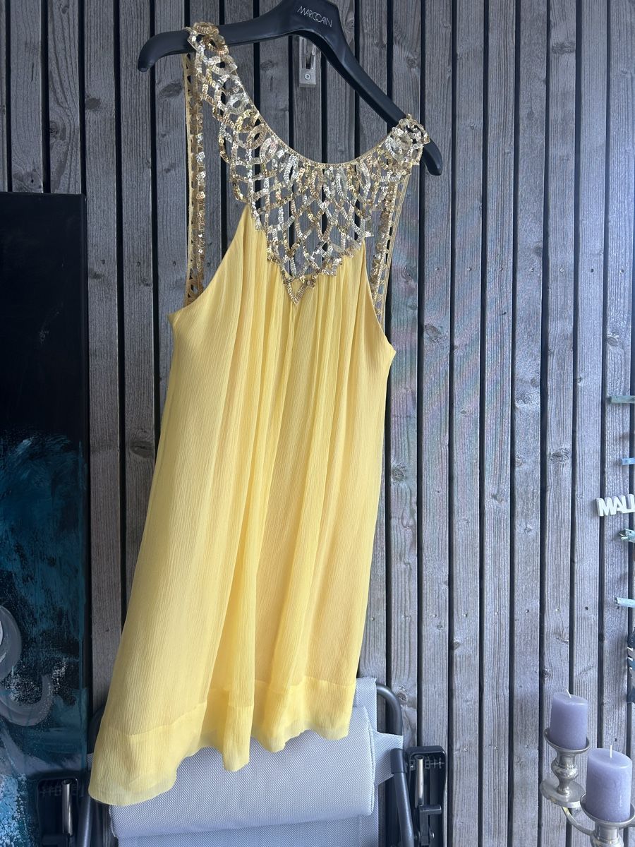 Robes: Partykleid Gr. 36 von BcBg – D'occasion à Tübach par Laba1990