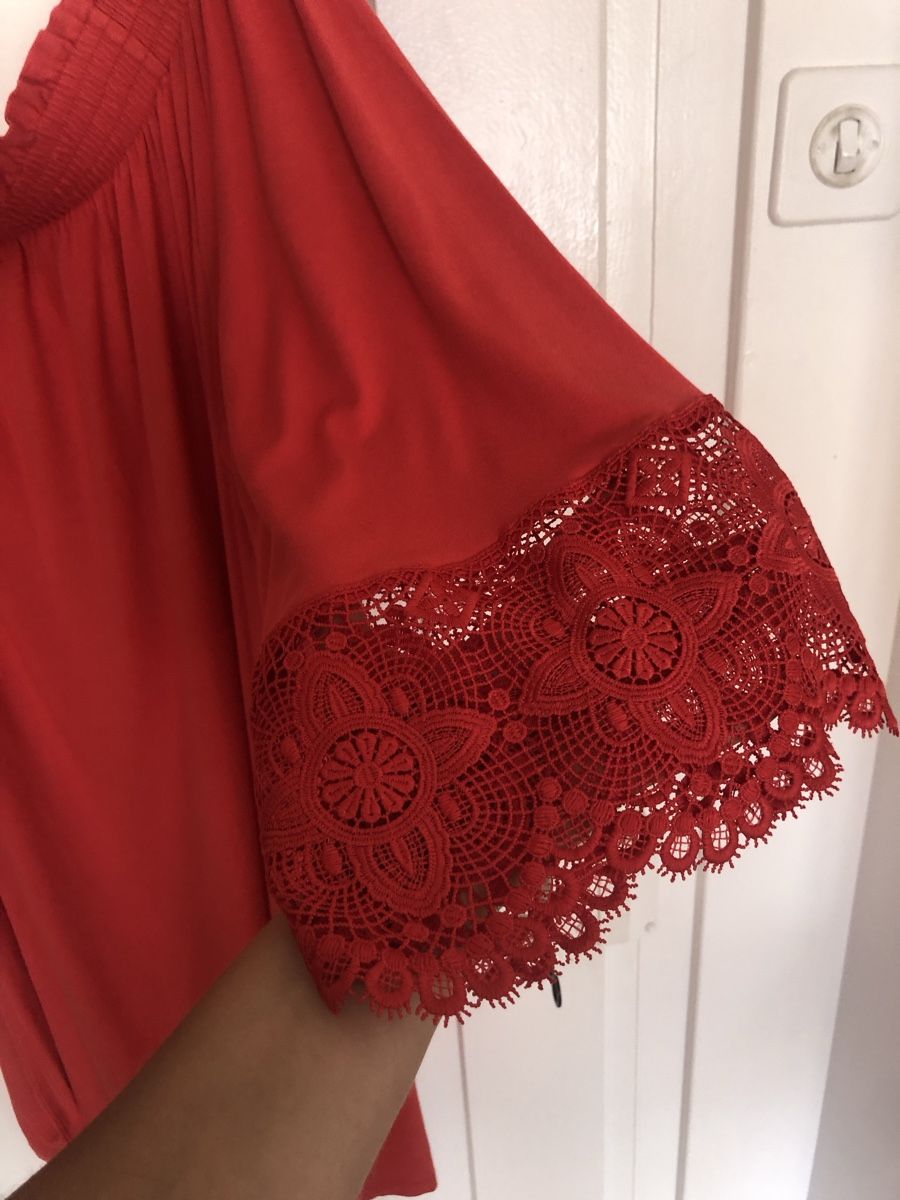 Kleider: Benetton Kleid mit offenen Schultern M – Gebraucht aus Walenstadt von nad_dm9g 2