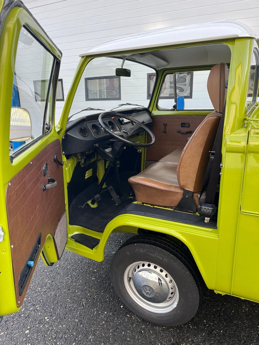 VW Veicoli commerciali: VW 26 2.0 - Veteran geprüft – Usato da Unterkulm venduto da pas_yv6m 5