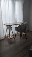 Höhenverstellbarer Schreibtisch / Arbeitstisch – modern