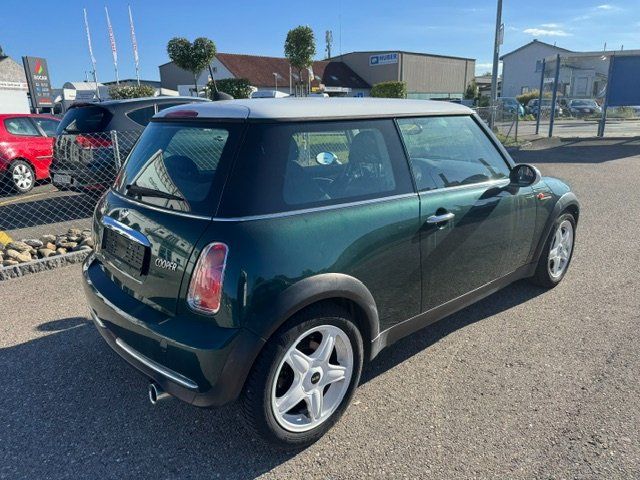 Mini Autos: Mini Cooper 1.6 One – Gebraucht aus Weinfelden von paw14 4