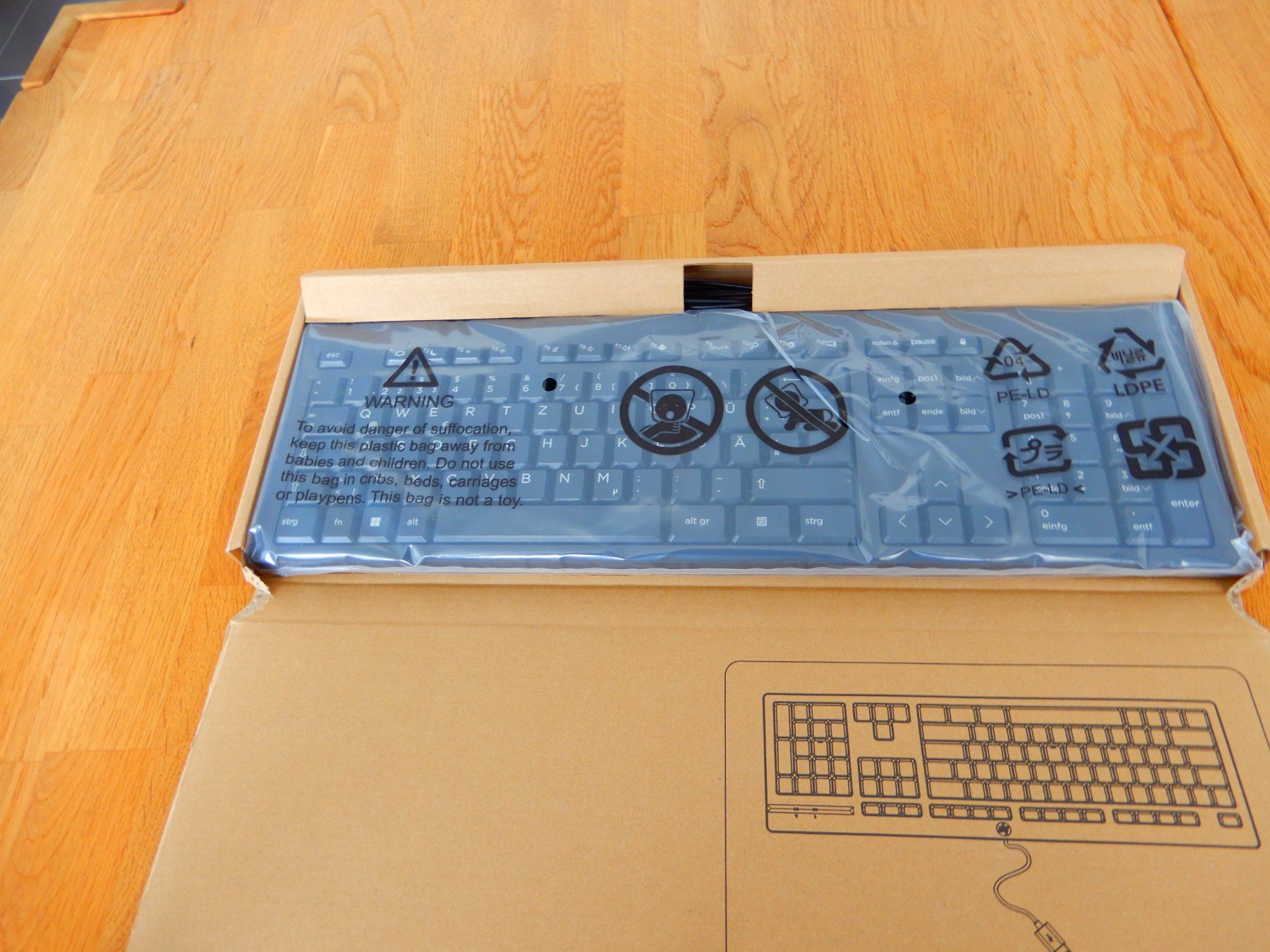 Hewlett Packard Tastiere: HP Tastatur / Keyboard mit Kabel – Nuovo (secondo la descrizione) da Effretikon venduto da holiday88
