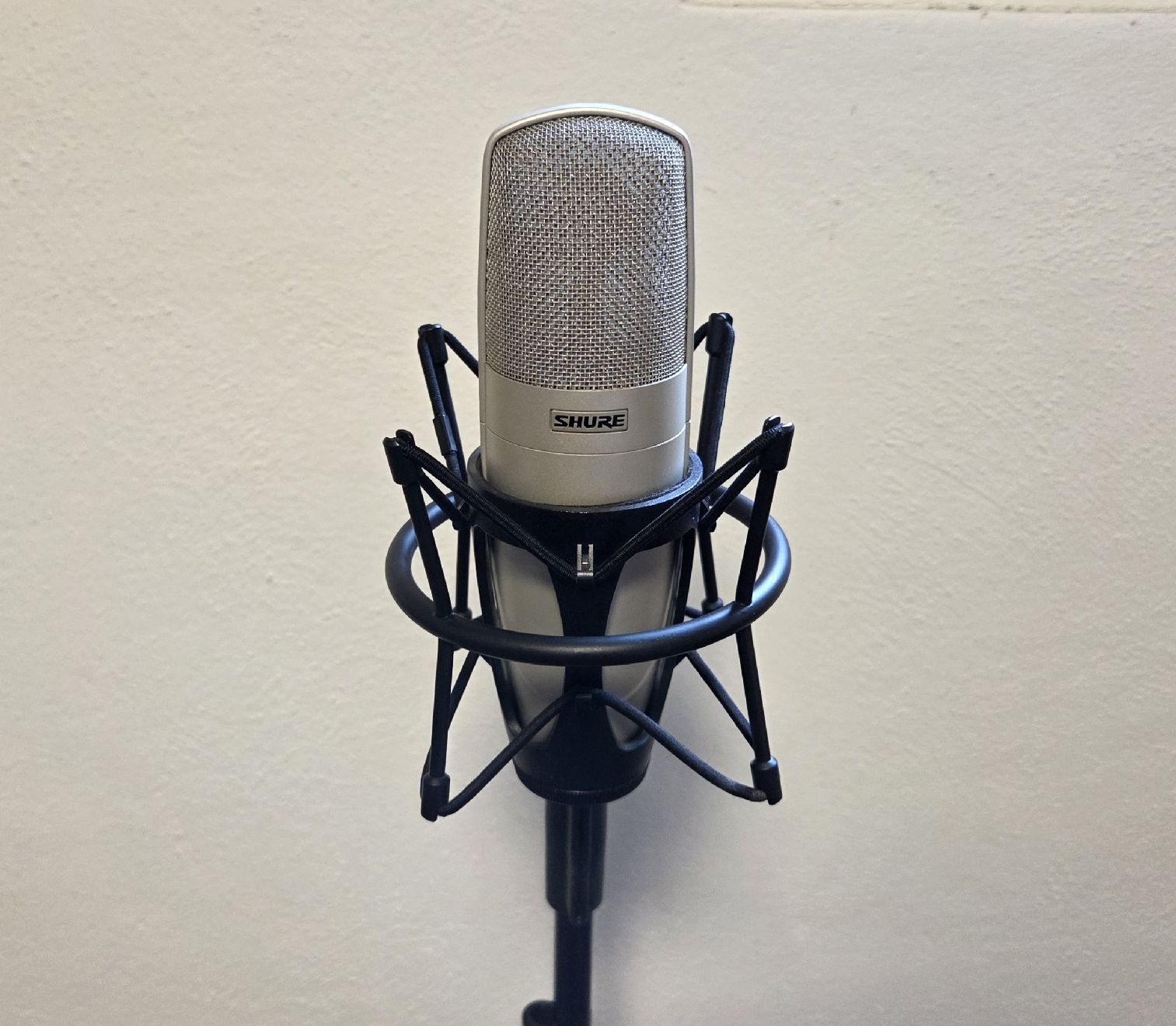 Microfoni: Shure KSM32 avec accessoires – Usato da Gorgier venduto da rustic2 4