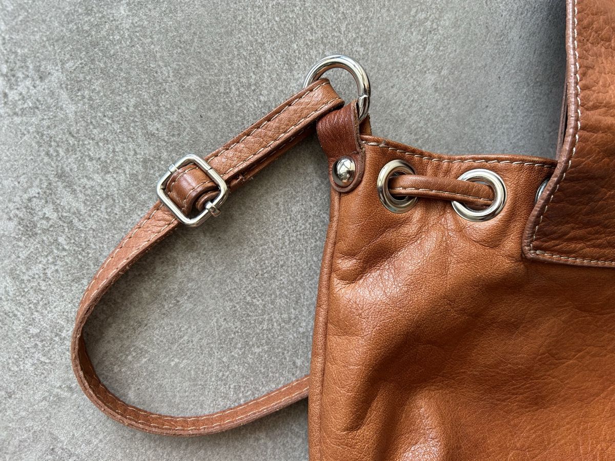 Taschen für Damen: HERZIGES LEDER - UMHÄNGETÄSCHLI NEU & WEICH – Neu (gemäss Beschreibung) aus Nidfurn von cejeisda 5