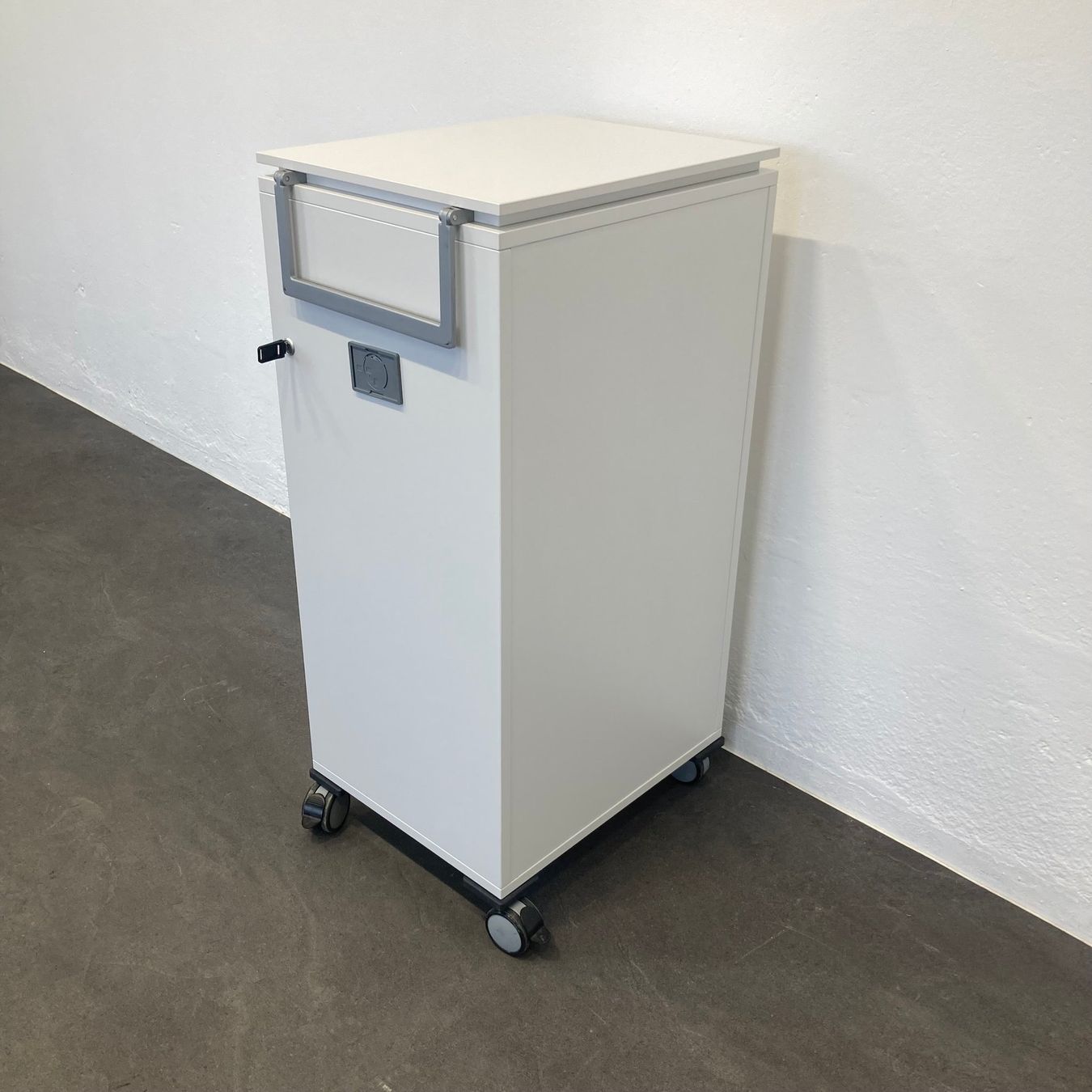 Banconi: Steelcase Moby Roll-Caddy - Weiss - mit A4 Schublade - mit – Usato da Schönenwerd venduto da mcofficeshop 7