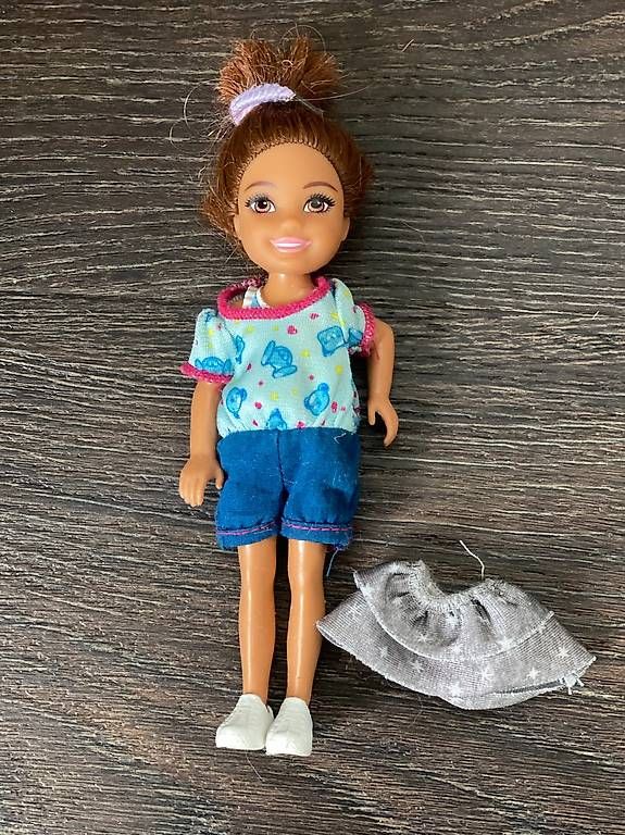 Bambole: 4 Barbie's mit zubehör – Usato da Bäretswil venduto da Leatherman 3