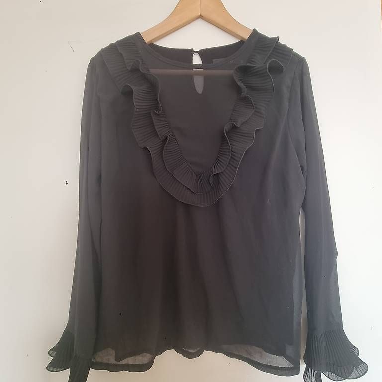 Lotti di vestiti: Damenkleider / Oberteile Paket Gr. SML – Usato da Bern venduto da DiLara2000 3