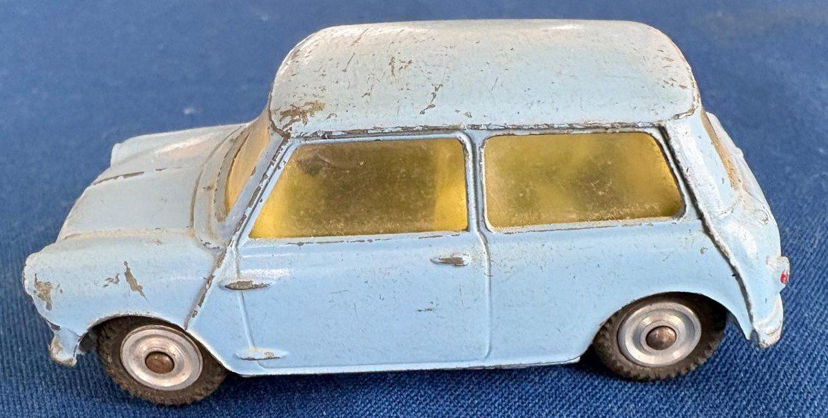 Corgi Toys Modellini d'auto: MORRIS MINI-MINOR CORGY TOYS – Usato da Ostermundigen venduto da Wyatt-Earp 4