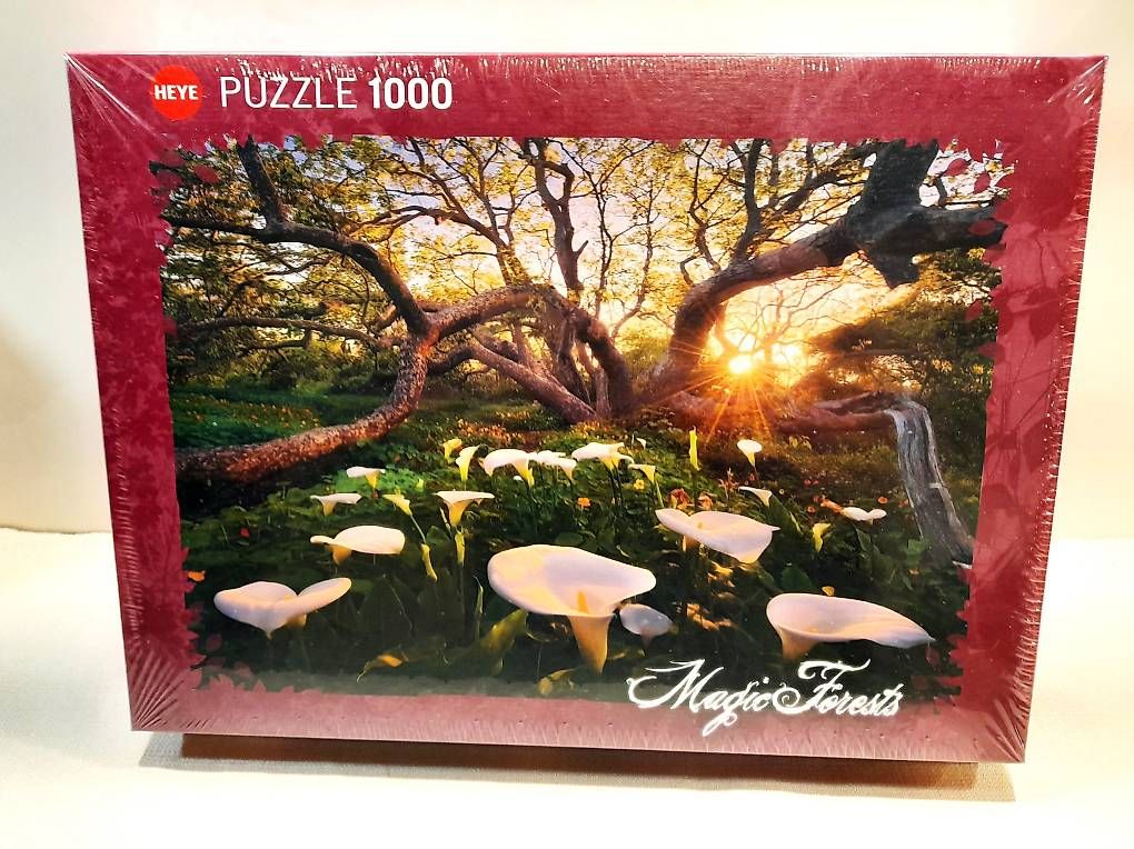Heye Puzzle: PUZZLE "Magic Forests" HEYE 1000 (Neu+OVP) – Nuovo e nell'imballaggio originale da Buttwil venduto da Uersu