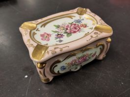 Limoges Aschenbecher mit Dose