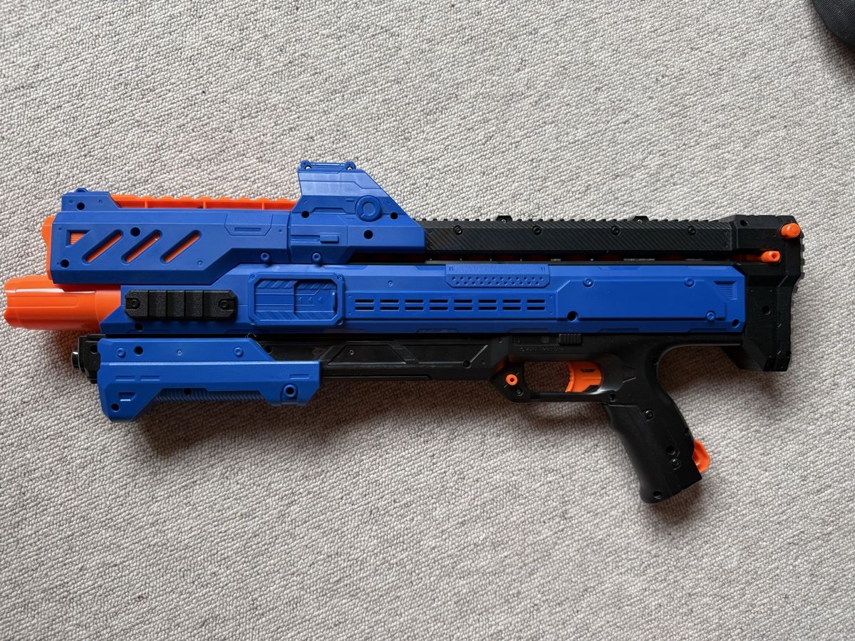 Giocattoli: X-Shot Orbit Blaster Spielzeugpistole – Usato da Davos Glaris venduto da noa_59j8 1