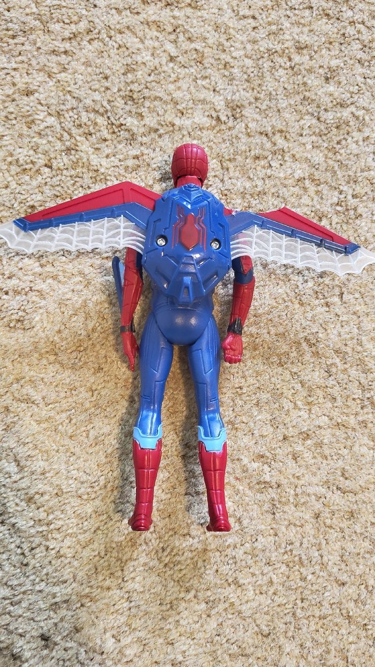 Marvel Statuette: Spider-Man Action Figure with Wings!  – Difettoso da Glattbrugg venduto da har_jgc7 3