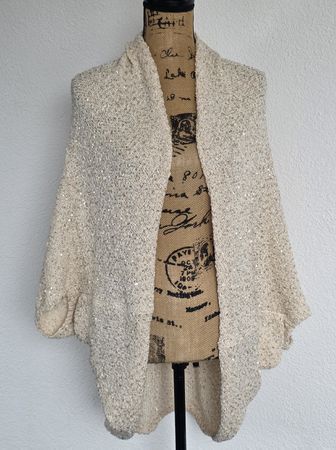 Zara Strickjacke mit Pailletten, Grösse  M
