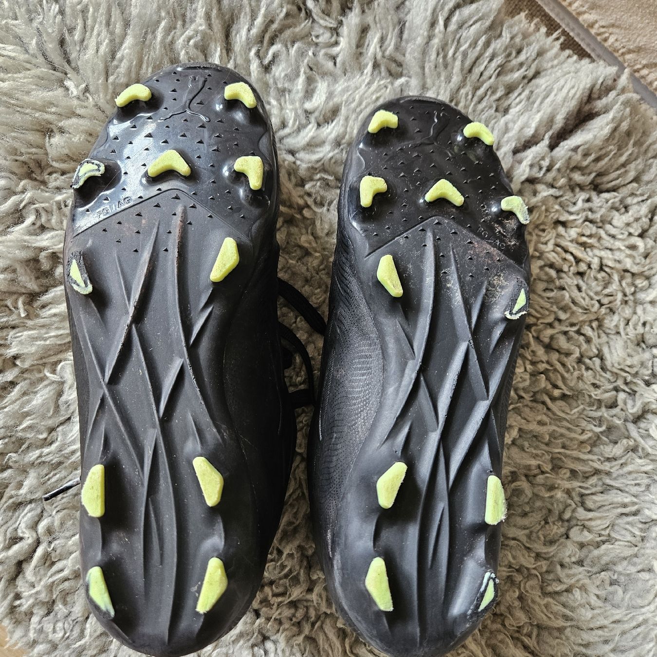 Puma Scarpe da uomo: Fussballschuhe, Grösse 35 – Usato da Herrliberg venduto da daki0017 1