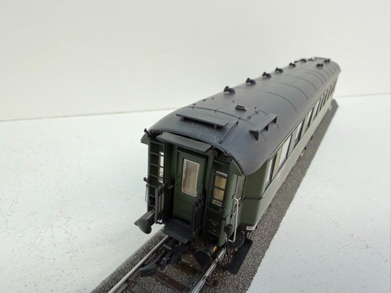 Modellini di ferrovie: Pullman "36146", Spur H0, Eilzugwagen 3. Klasse der DRG – Usato da Büsserach venduto da ModellbahnDepot 5