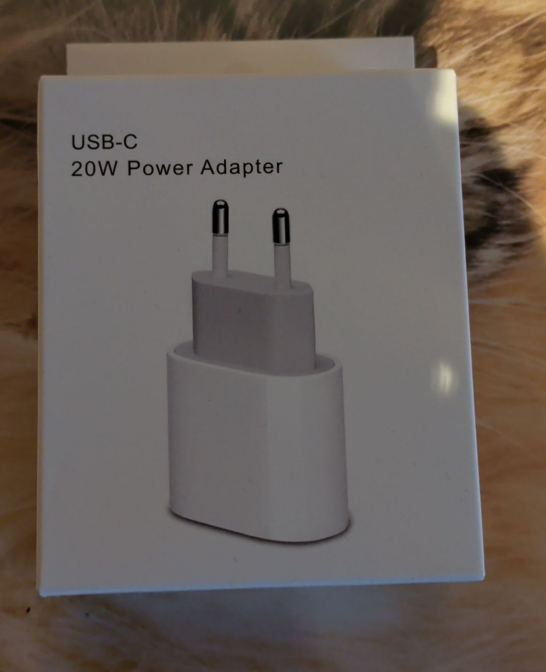 Apple Lecteurs & Adaptateurs: USB-C 20W Netzteil neuwertig – Neuf avec emballage d'origine à Kriens par sta_fk77