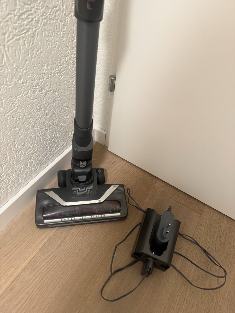 Rowenta Aspirateurs & Accessoires: Staubsauger Rowenta XForce flex 8.60 – D'occasion à Allschwil par EmmiJa 2