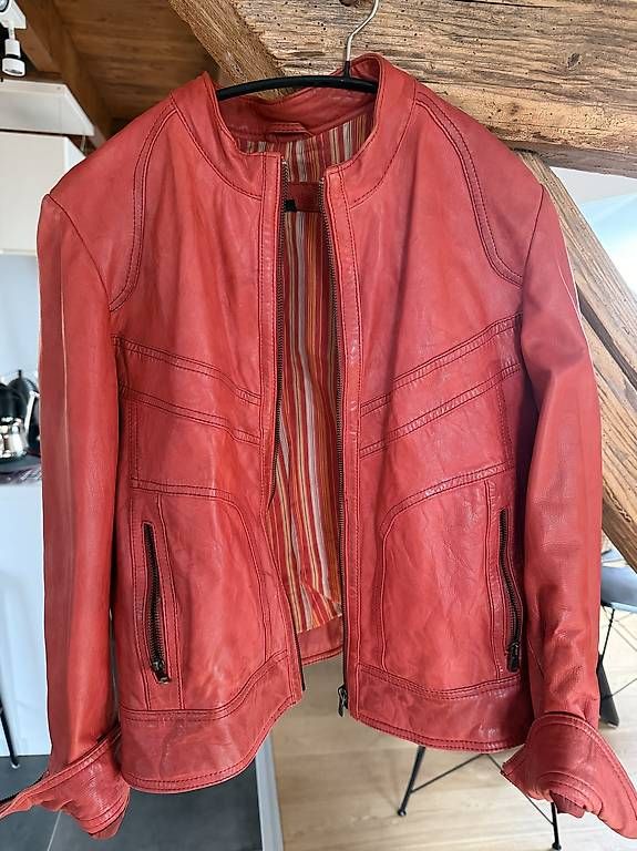 Jacken: veste pur cuir rouge  – Gebraucht aus Essert sous Champvent von car_55qv 2