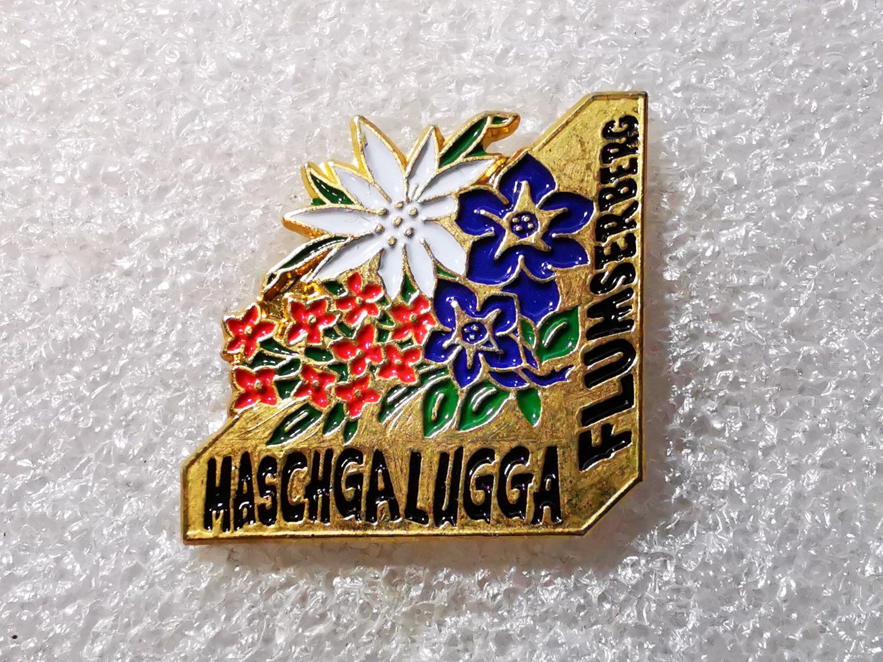 Placchette & Badge: Ansteckpin 31: Maschgalugga Flumserberg – Usato da Oppligen venduto da Pin-Fall-Shop