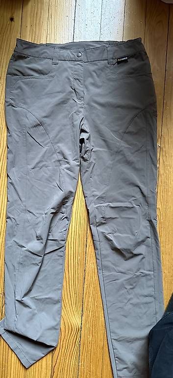 Pantalons: Jack Wolfskin Wanderhose Gr.L/42 – D'occasion à bern par Akauai 1