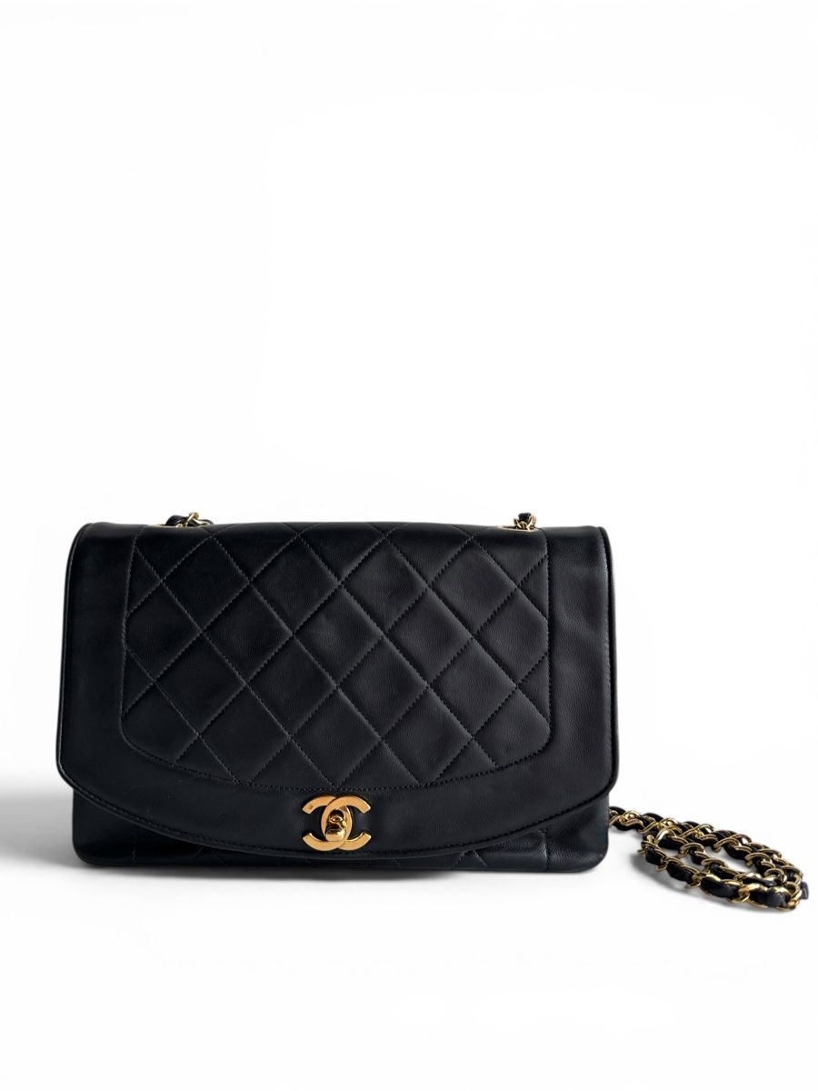 Chanel Borse da donna: CHANEL Diana Lambskin Quilted Medium Single Flap Tasche – Usato da Kriens venduto da hannaandkiko