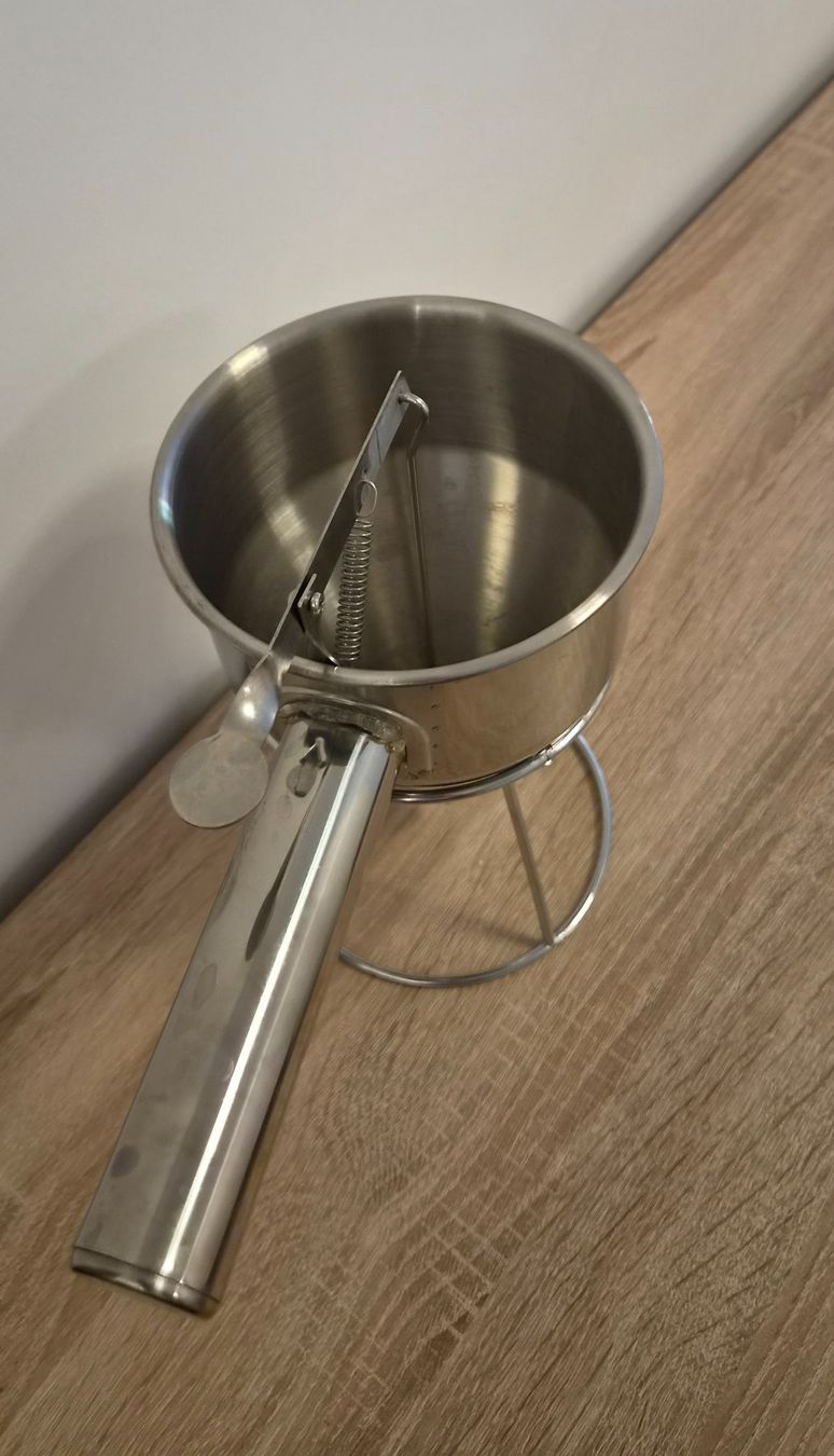 Sonstige antike Technik & Geräte: Entonnoir à piston 1,2l neuf – Neu (gemäss Beschreibung) aus Bouveret von lagartha 1