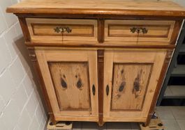 Kommode Holz-Sideboard, verschliessbar – frisch geschliffen