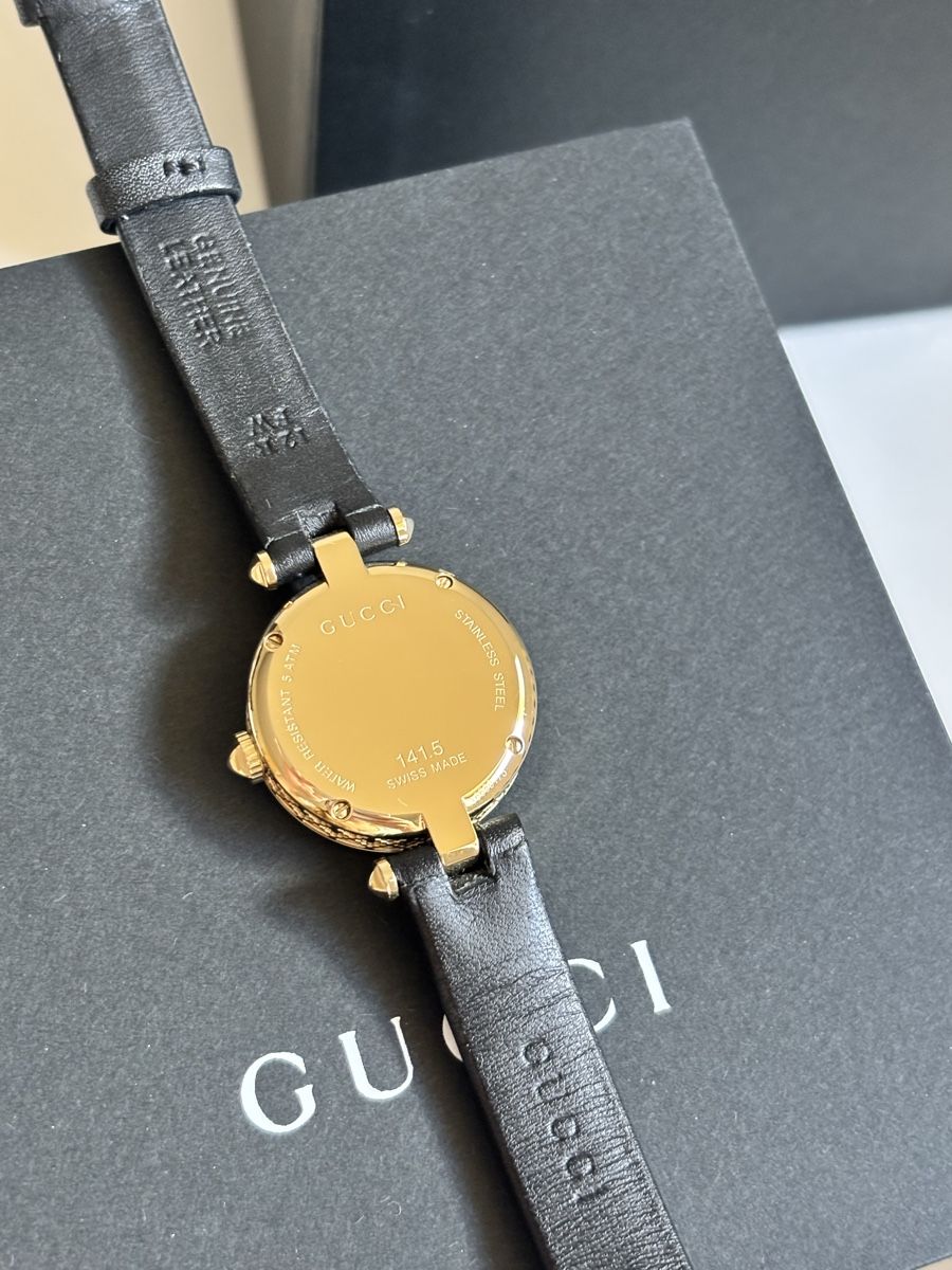 Gucci Orologi: Montre Gucci – Nuovo e nell'imballaggio originale da La Chaux-de-Fonds venduto da Titine. 3