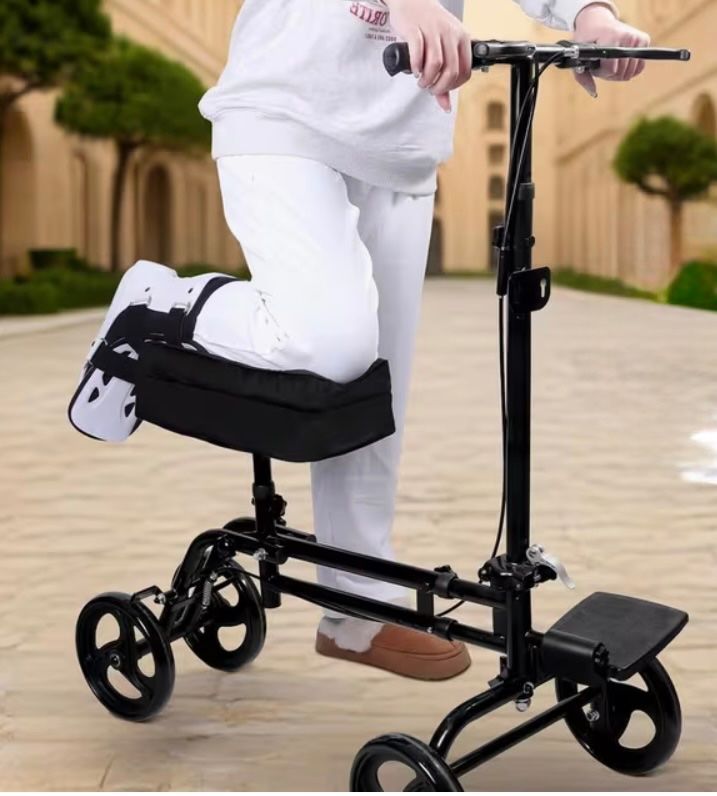 Ausili per la deambulazione: Knie Roller / Walker – Usato da Wila venduto da Lokelo 6