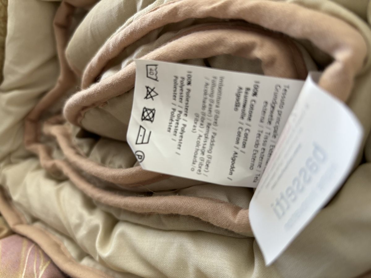 Biancheria da letto: Trapunta- copriletto - coperta in stoffa : Neu! – Nuovo (secondo la descrizione) da Losone venduto da Tilly-nb7t 3