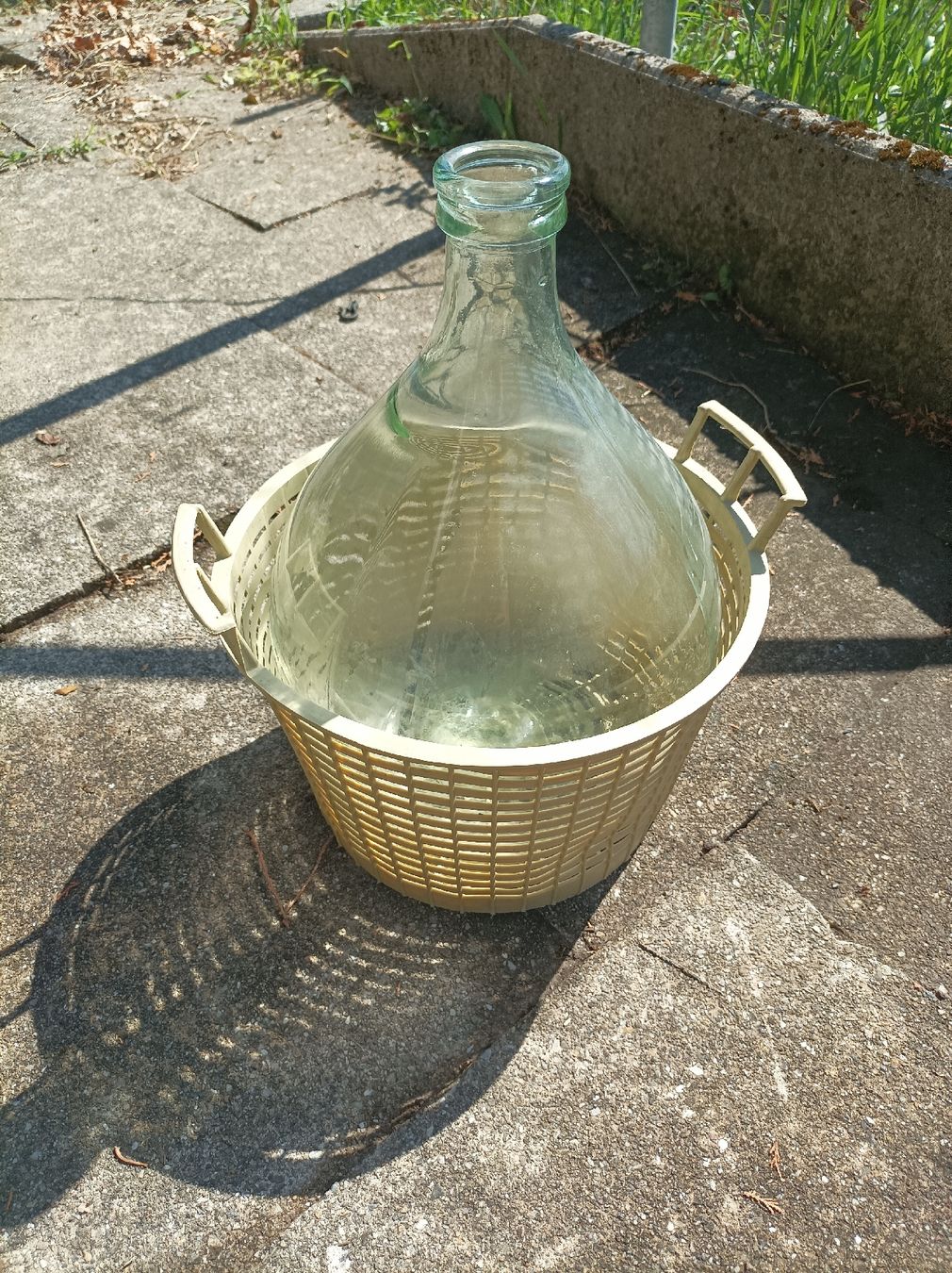 Accessori: Glasflasche  Ballon mit Plastikkorb  10 lt. – Usato da Rüti ZH venduto da eismeralda 1