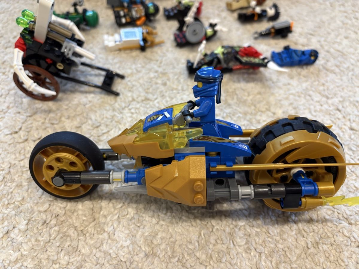 Lego Figurines: LEGO Ninjago Set gebraucht – D'occasion à Muhen par mic_9shd 2
