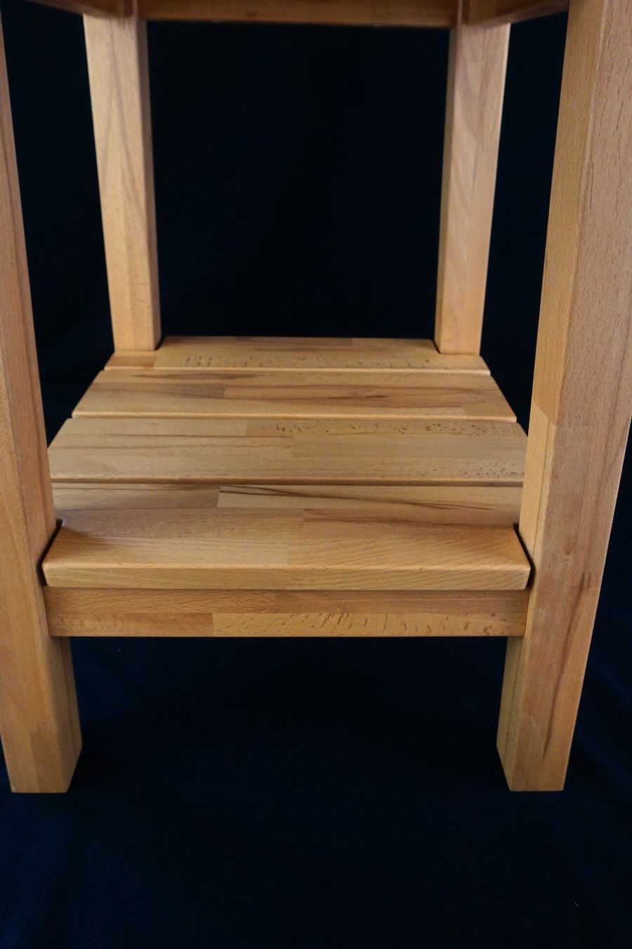Livique Comodini: Nachttisch Ludo 40x40x55 cm – Nuovo (secondo la descrizione) da Pratteln venduto da Restwert_Pratteln 2