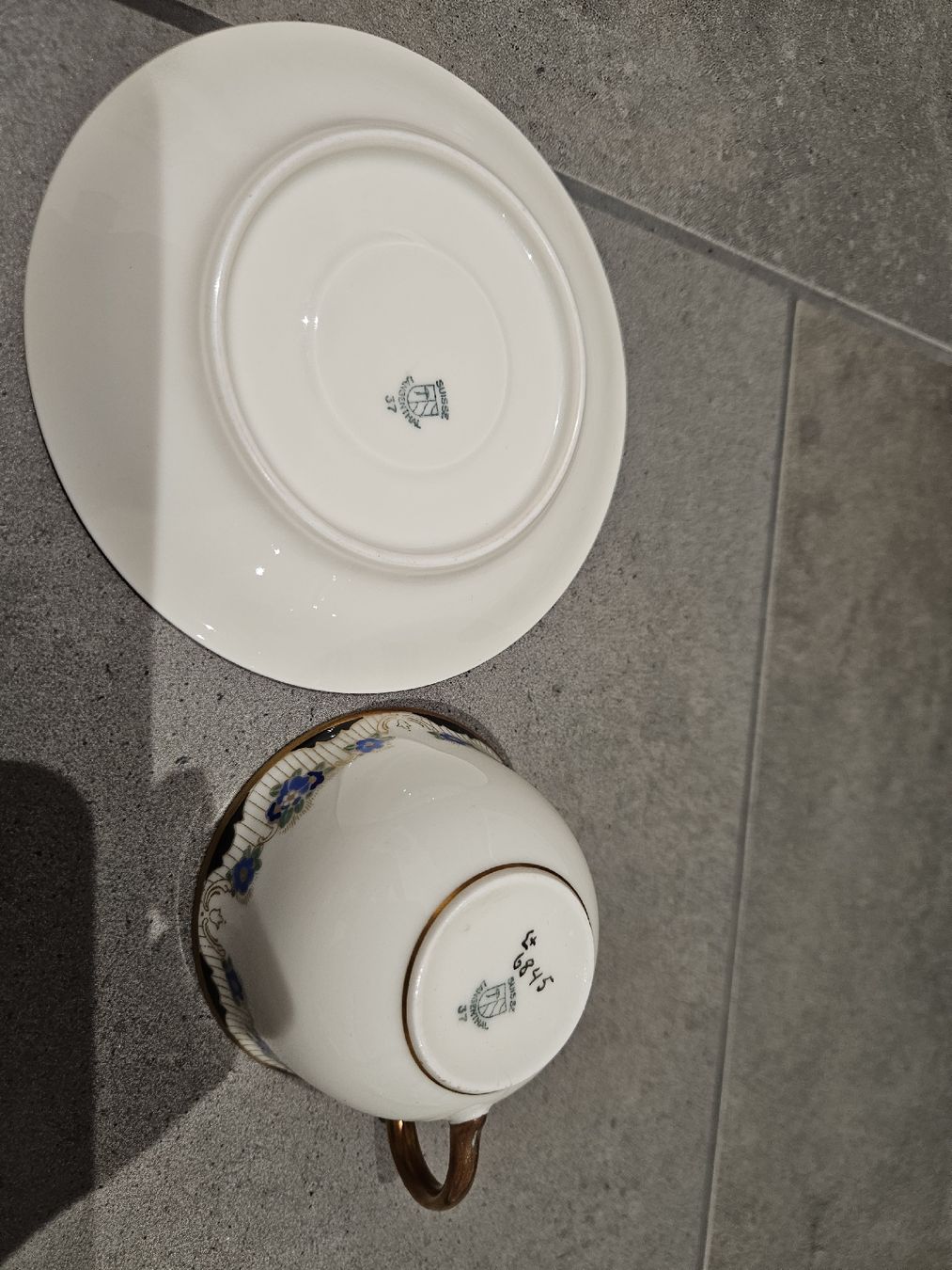 Tassen: Langenthaler Kaffeetasse mit Unterteller 37 – Gebraucht aus Heimenhausen von Saint-Michel3360 2