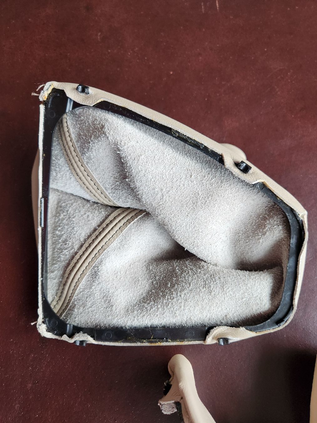 BMW Tutti pezzi di ricambio auto: Schaltsack Manchette BMW e87 e8X e9X e90 e81 Alcantara Leder – Nuovo (secondo la descrizione) da Altendorf venduto da fpa_9y76 2