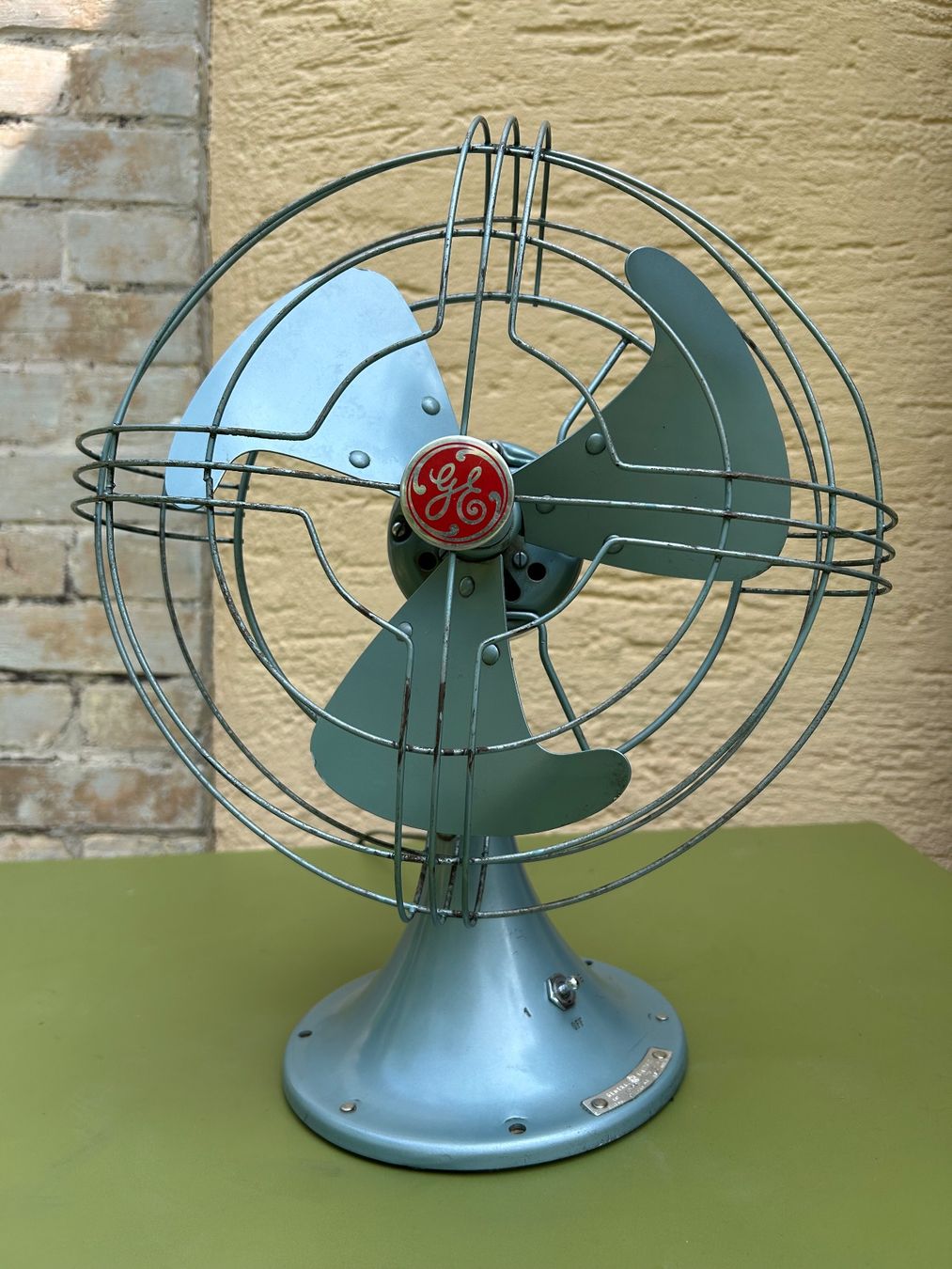 Ventilatori: General Electric "Vortalex" oscillating table fan – Usato da Zürich venduto da LuZ_8005 1