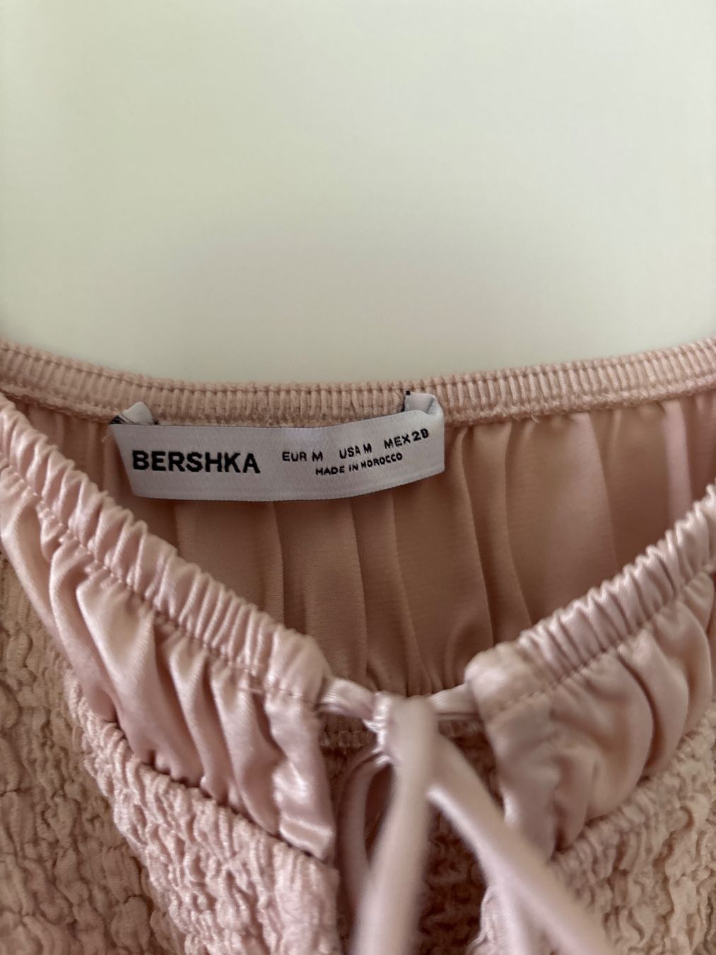 Bershka Tops: Bershka Top M – Gebraucht aus Zürich von Ksenia_RBR 1