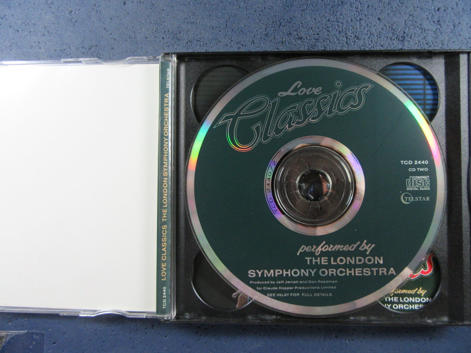 CD: LOVE CLASSICS 2CD's POWERED BY THE LONDEN SYMPHONY ORCHESTRA – Usato da Ettingen venduto da Hausi4711 3