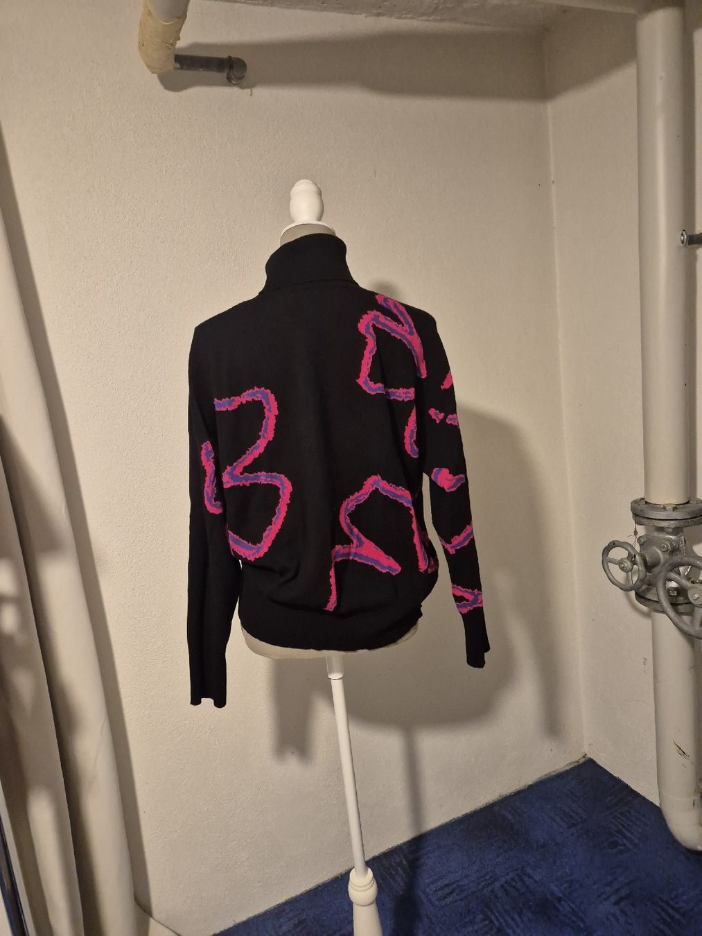 Gerry Weber Maglioni & Felpe: Damen Rollkragenpullover Gerry Weber schwarz gemustert – Nuovo (secondo la descrizione) da Zürich venduto da Drago670 1