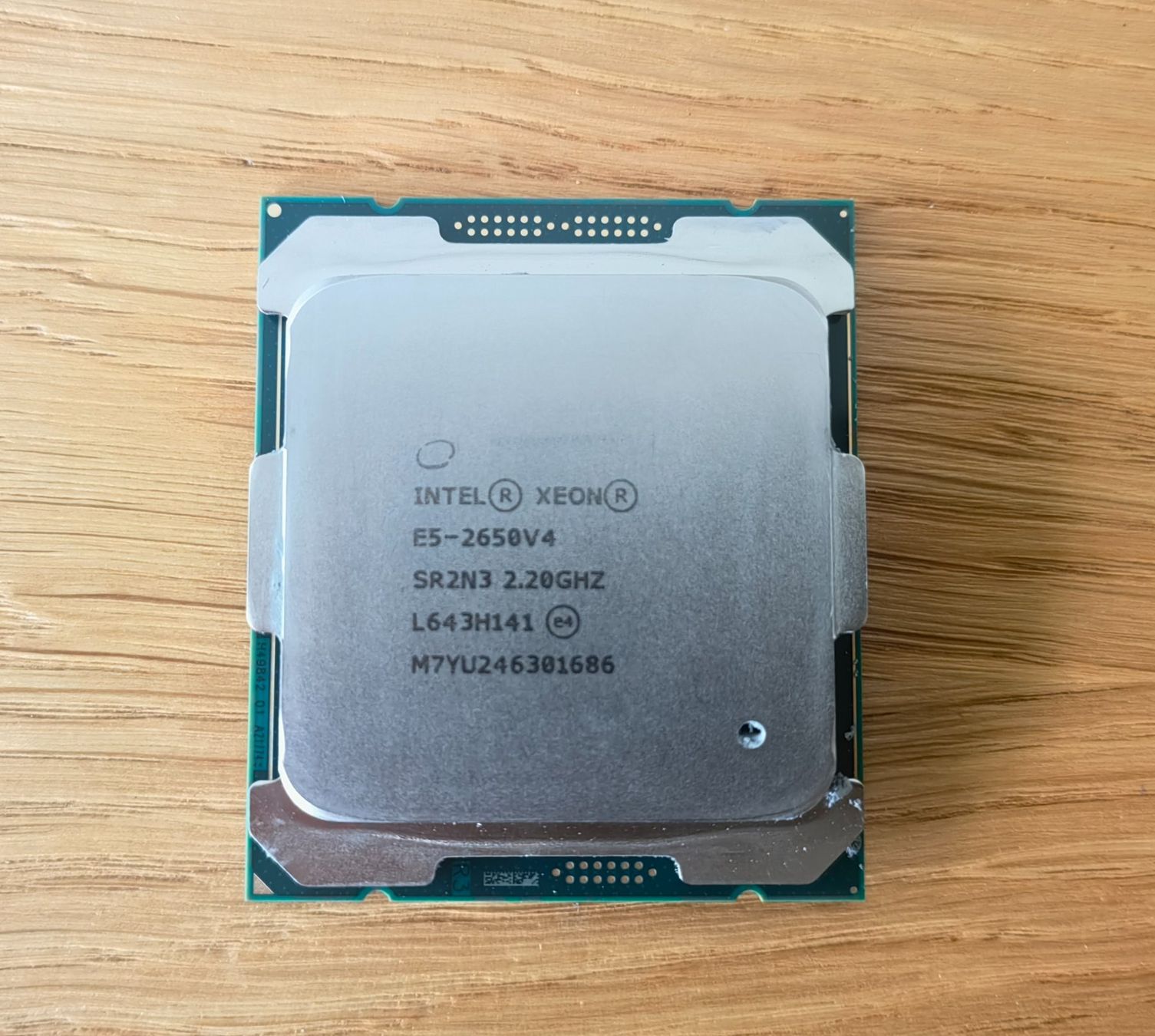 Intel Componenti elettronici: Intel Xeon E5-2650v4 2.2 GHz 12 core  30 MB Cache – Usato da Mols venduto da armanwalensee