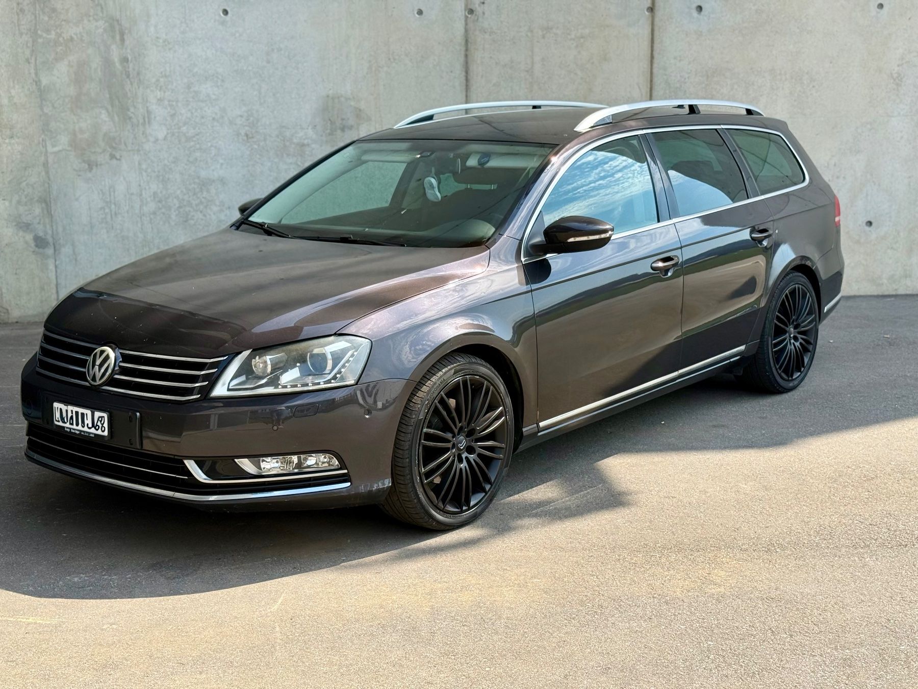 VW Automobili: VW Passat 2.0 TDI 4-Motion Highline – Usato da Luzern venduto da Off-Road-01
