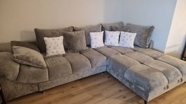Gemütliches Bettsofa mit Stauraum