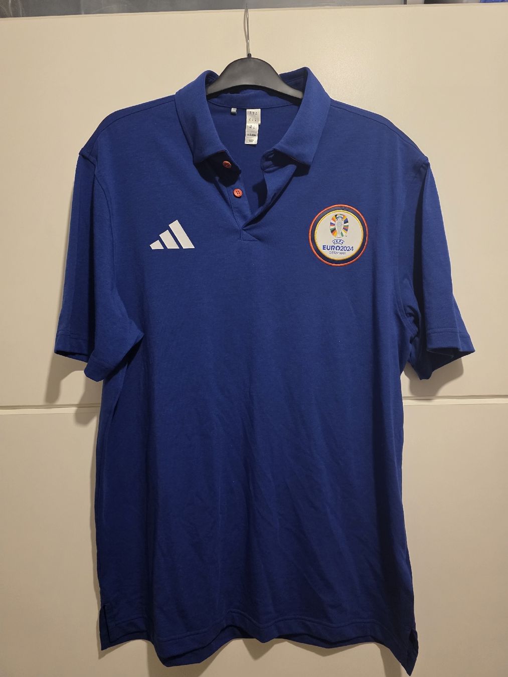 Adidas Polo-Shirts: Polo Euro 2024 – Gebraucht aus Renens VD von jose26
